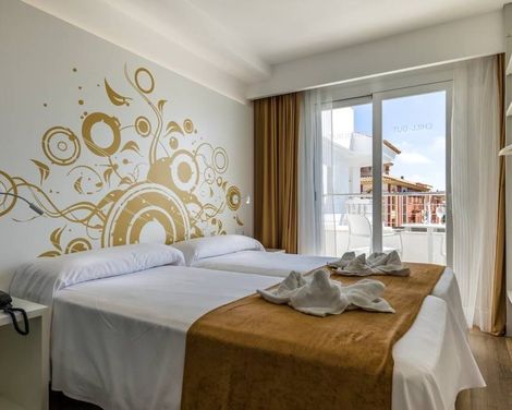 Hotel Triton Beach