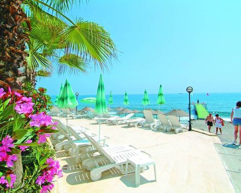 Anitas Beach Hotel