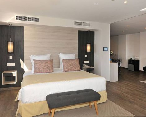 Hotel Salobrena Suites