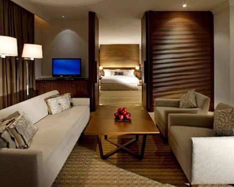 Dusit Princess Srinakarin-1