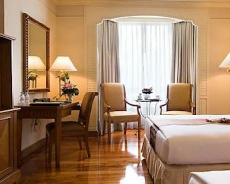 Montien Riverside Hotel