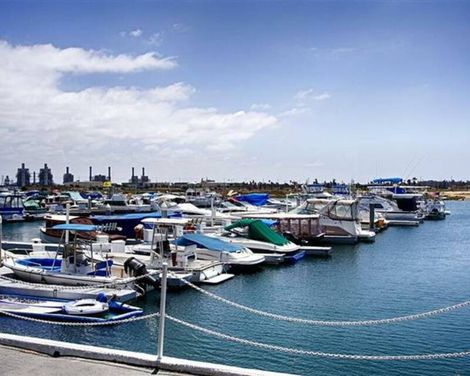 Golden Sails Hotel