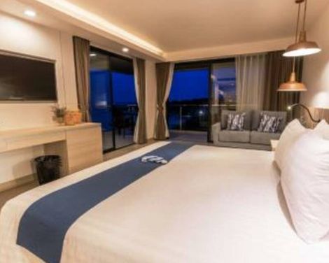 Golden Tulip Pattaya Beach Resort-0
