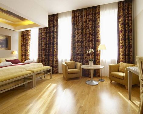Opera Hotel & Spa