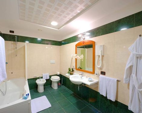 Ulisse Deluxe Hostel-2