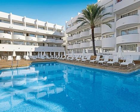 Palmanova Beach Apartments by TRH