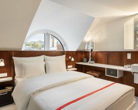 Ruby Mimi Zurich-0