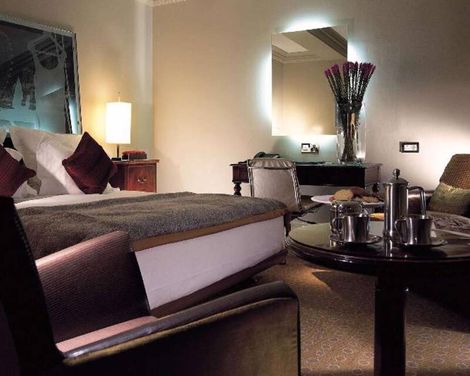 The Waldorf Hilton