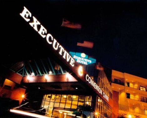 Executive Suites Hotel and Conference Center - Burnaby-3