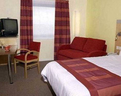 Holiday Inn Express London - Park Royal-0