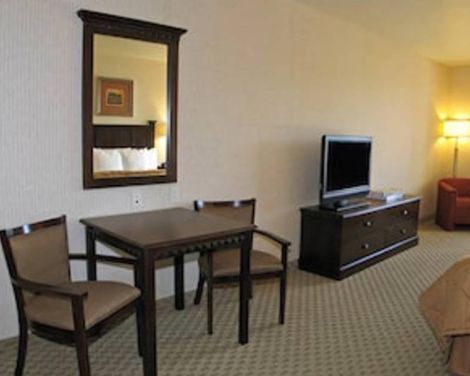 Comfort Inn & Suites Henderson-2