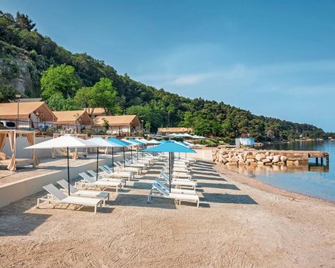 Lanterna Premium Camping Resort by Happy Camp