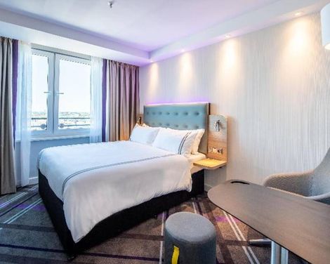 Premier Inn Köln City Süd Hotel