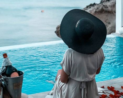 Santorini Secret Suites & Spa