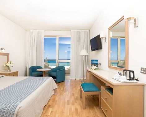 The Golden Coast Beach Hotel
