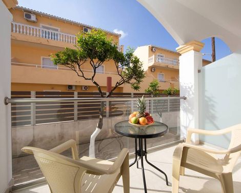 Hotel Lefkimi