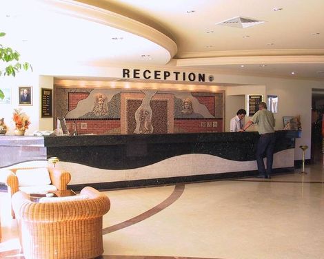 Miramare Queen Hotel-3