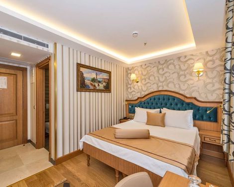 Aprilis Gold Hotel-1