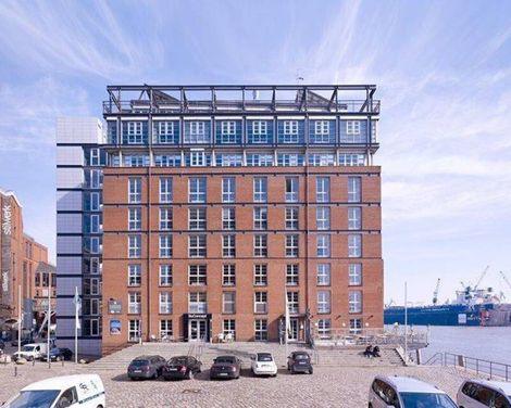 Ginn Hotel