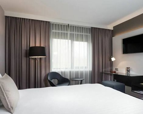 Courtyard Amsterdam Airport-3