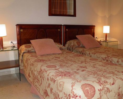 Apartaments Sant Jordi Comtal 33-3