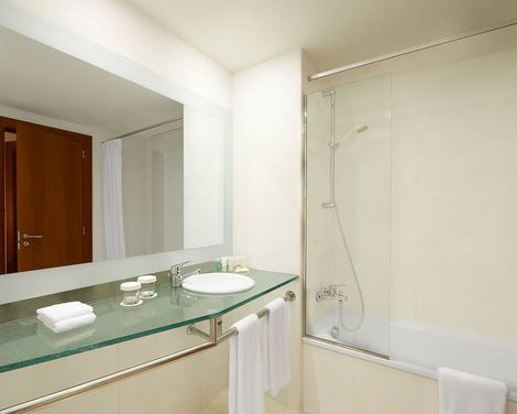 Four Points by Sheraton Barcelona Diagonal-0