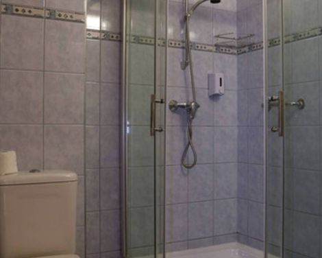 Six Inn Hotel - Budapest-0
