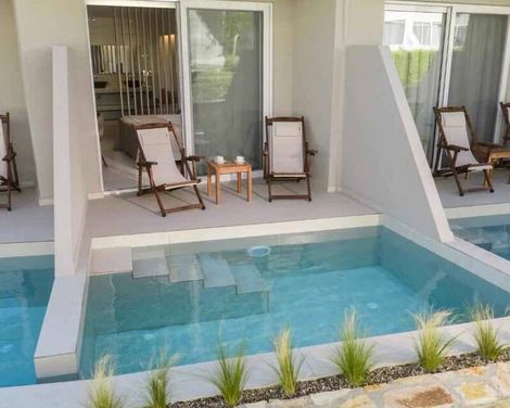Golden Coast Suites