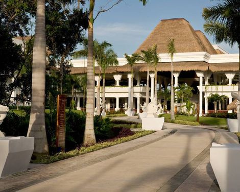 Grand Riviera Princess