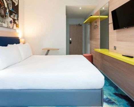 ibis Styles London Heathrow Airport-0