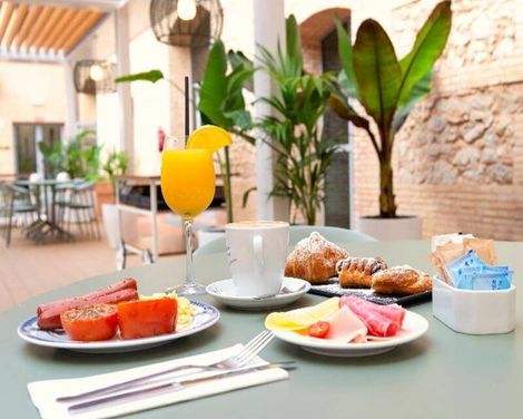 DWO Valencia by Checkin