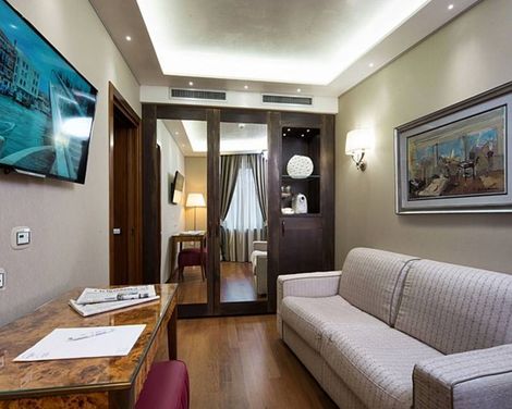 Hotel Santa Chiara-3