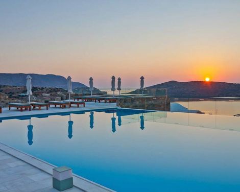 Royal Marmin Bay Boutique & Art Hotel