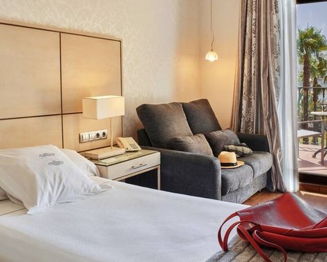 B bou Hotel La Viñuela & Spa