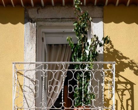 Alfama Yellow House