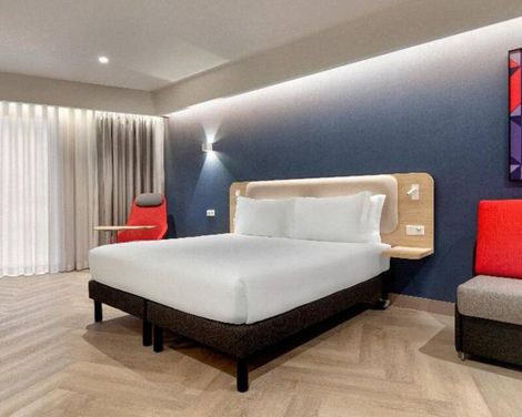 Holiday Inn Express Porto Boavista an IHG Hotel