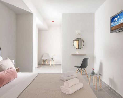 Golden Sunlight Hotel By Estia