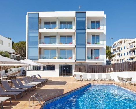 Sol Bahía Ibiza Suites