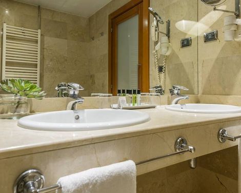 Mariano Cubi Aparthotel Barcelona-2