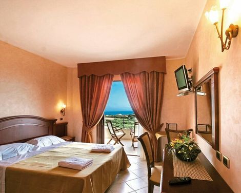 Hotel Santa Chiara-1