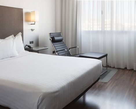 AC Hotel by Marriott Alicante-2