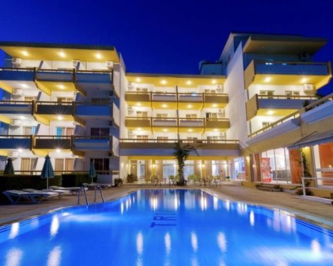 Trianta Hotel