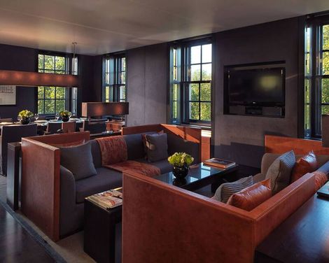 Grosvenor House Suites