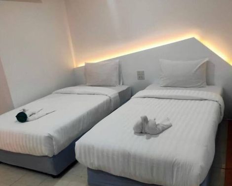 Bed By Boat Hotel & Apartment-0