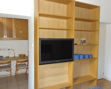 Studios 2 Let North Gower-2