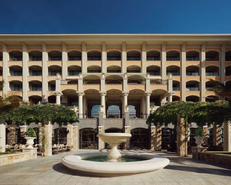 Astor Garden Hotel