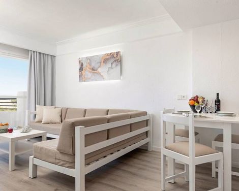 Alcudia Beach Apartments