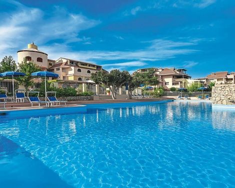 Colonna Beach Hotel & Apartments