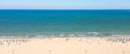 Der Strand von Las Arenas in Valencia, Spanien