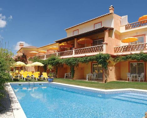 Costa d'Oiro Ambiance Village
